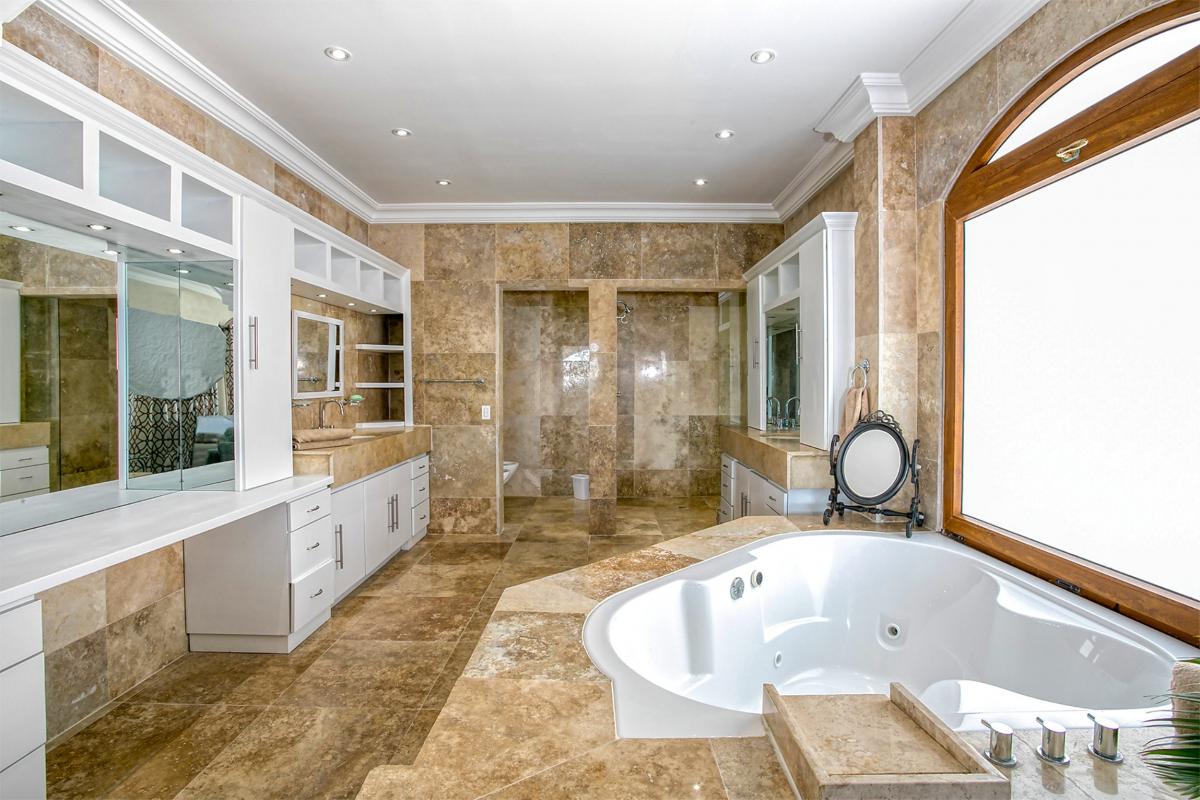 Villa rental St Martin - The bathroom 1